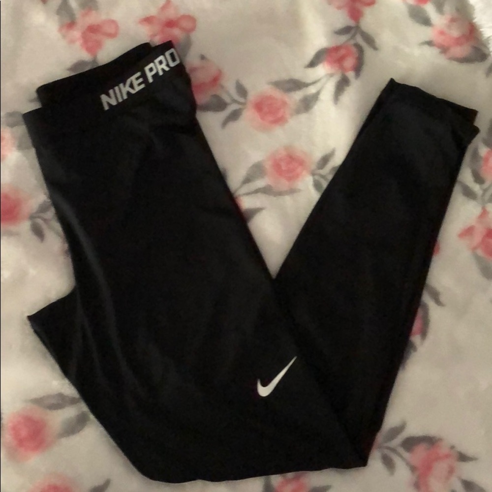 Nike Pro leggings